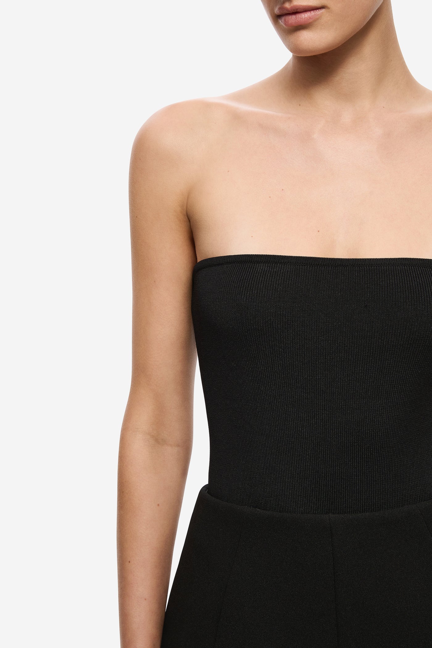 THE COMPACT KNIT STRAPLESS BODYSUIT