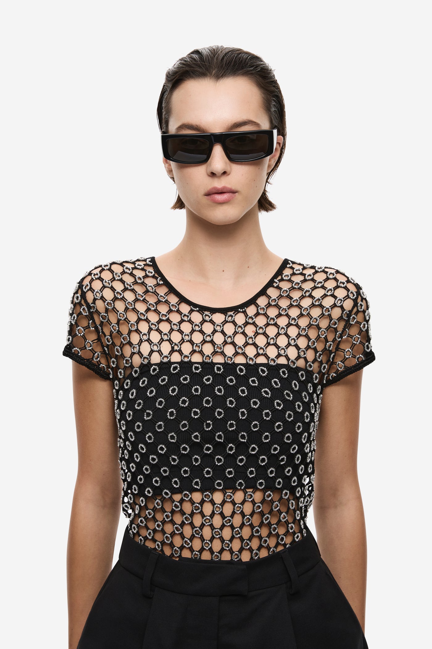THE HAND CROCHET BEADED CROPPED TEE