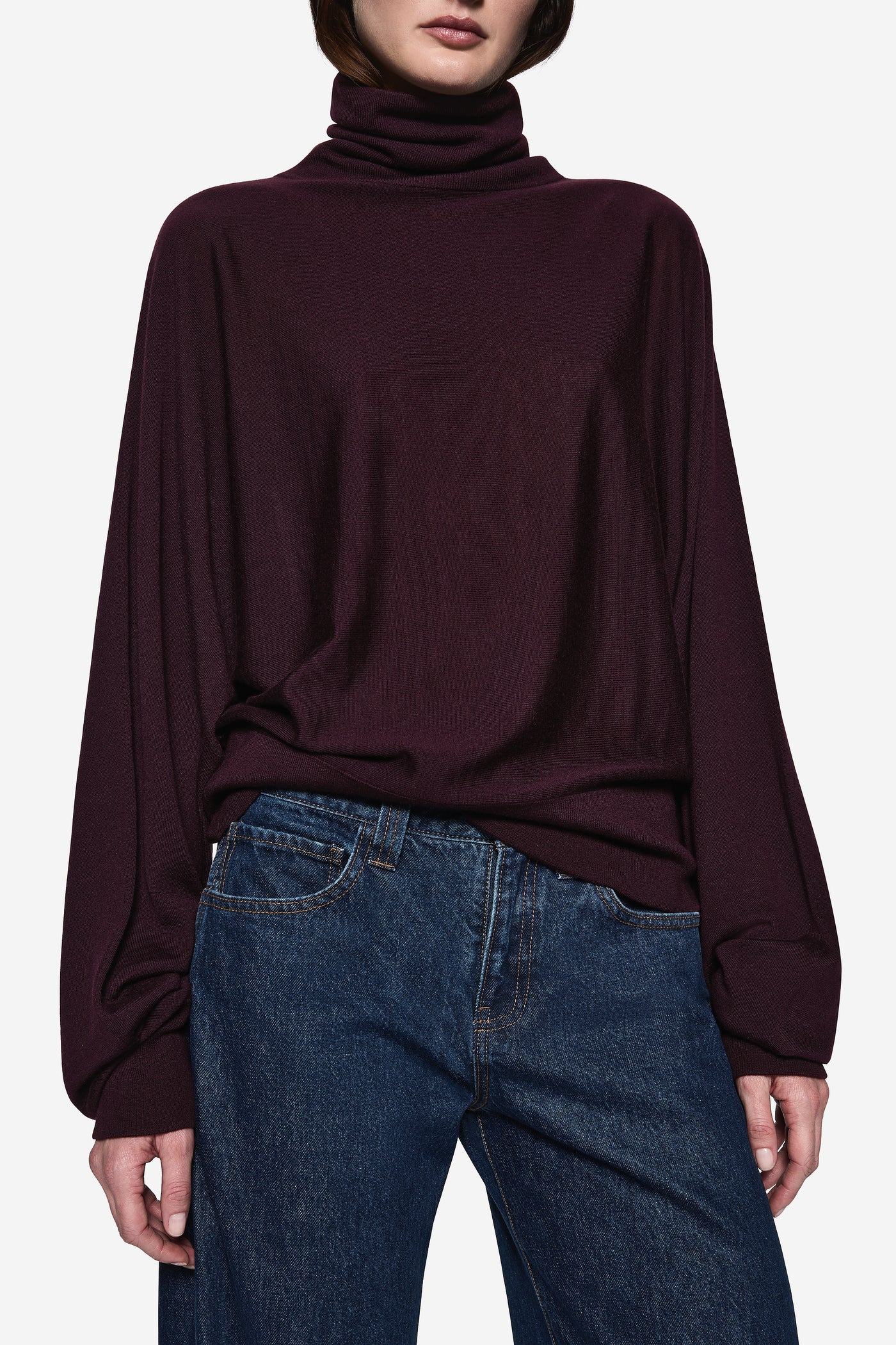 MERINO HIGH NECK SWEATER