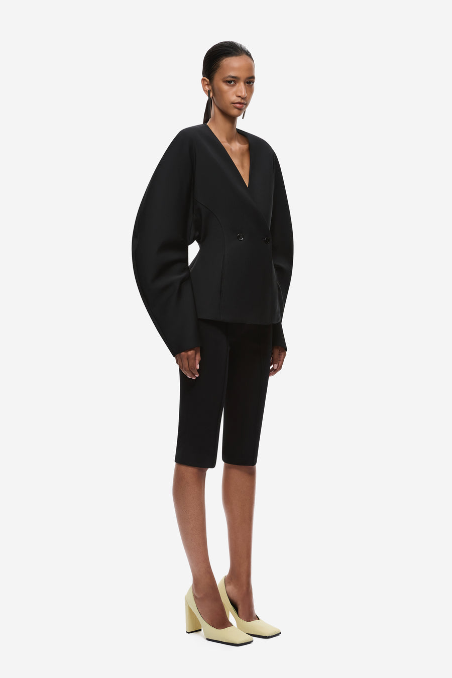 THE SCULPTED BLAZER JACKET