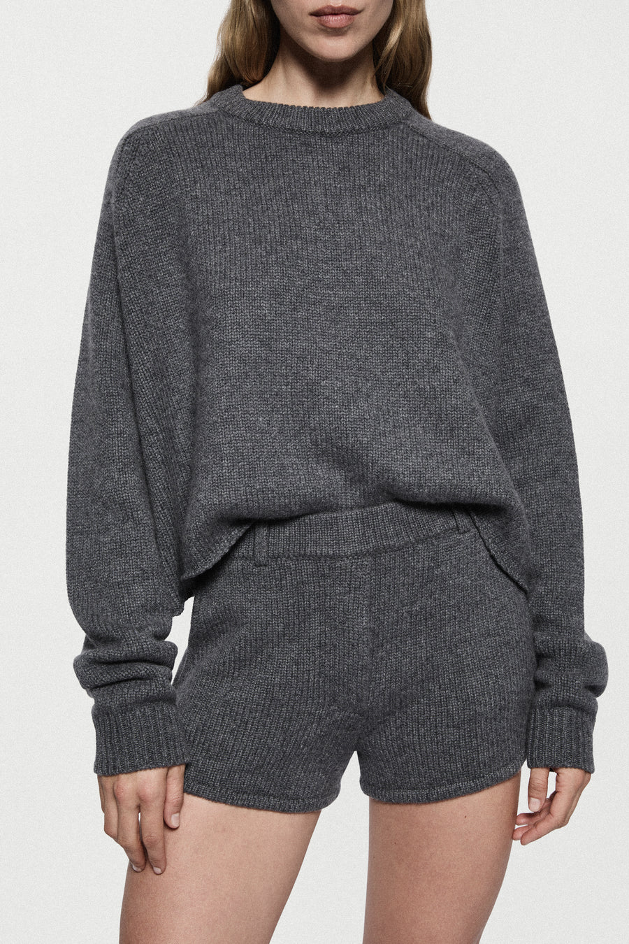 CASHMERE SWEATER