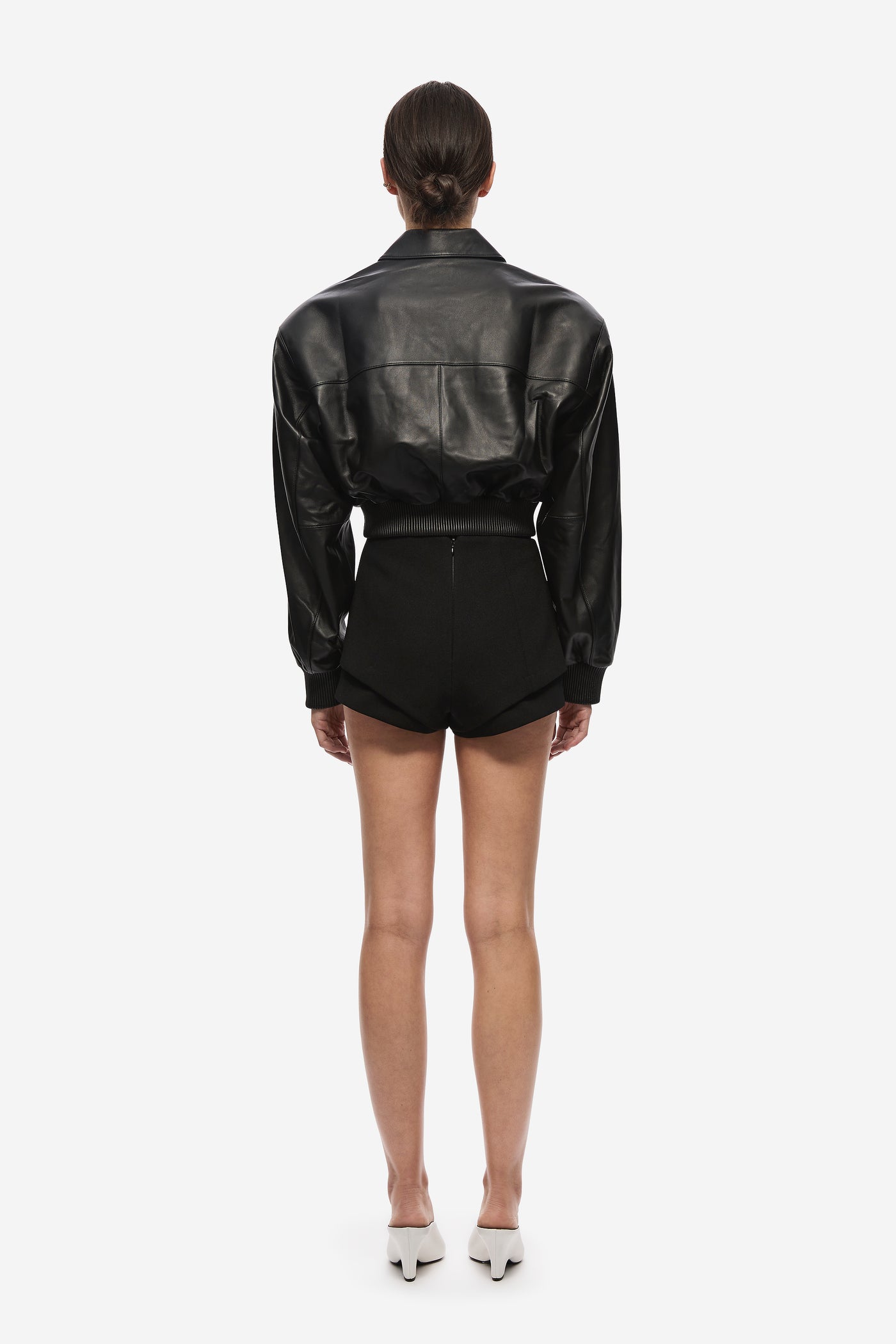 THE LEATHER AVIATOR JACKET