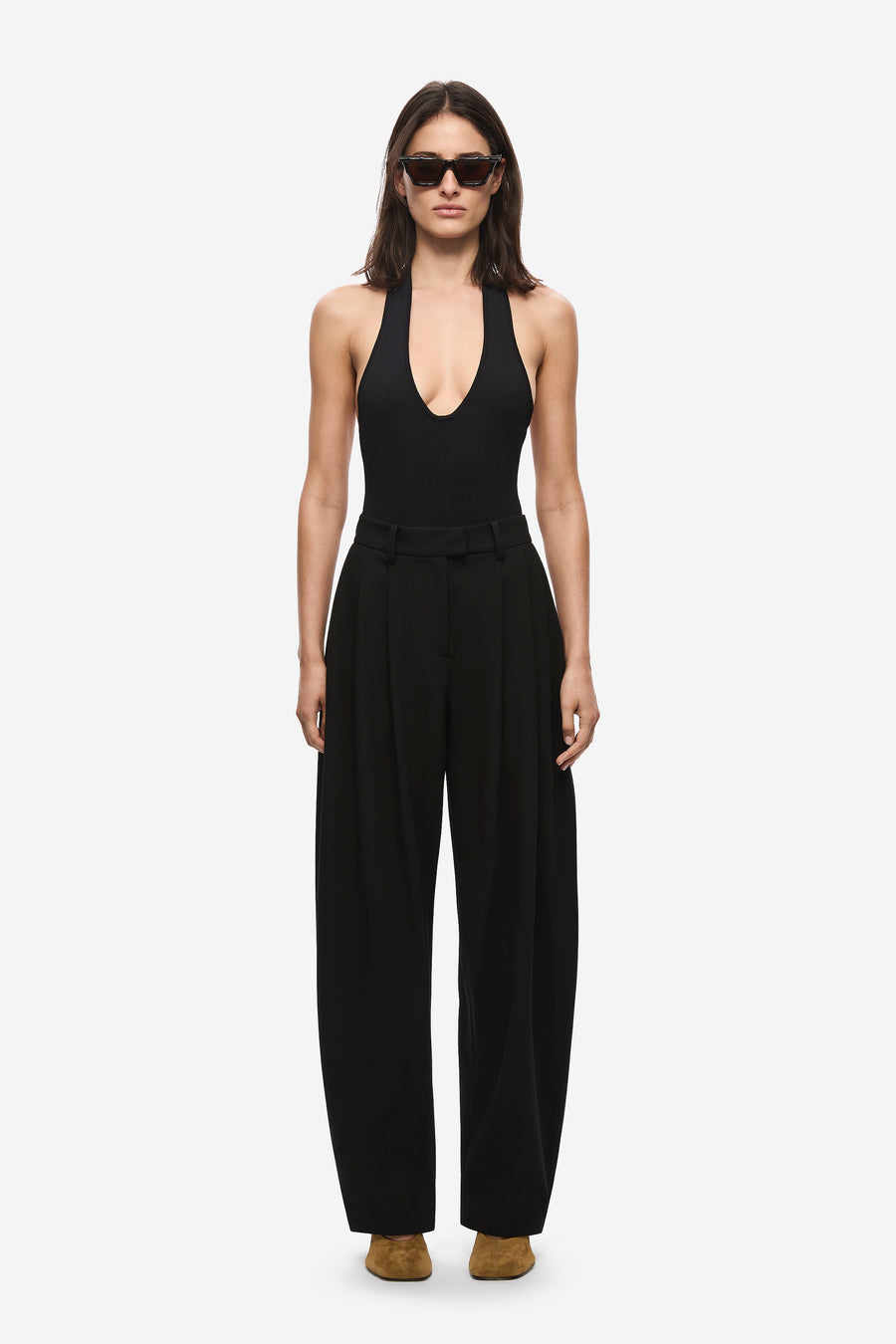 THE MEZZALUNA PLEATED BARREL LEG TROUSER