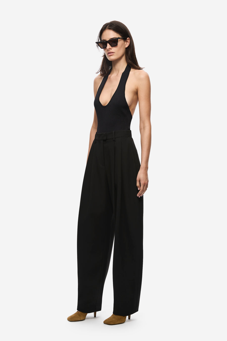 THE MEZZALUNA PLEATED BARREL LEG TROUSER