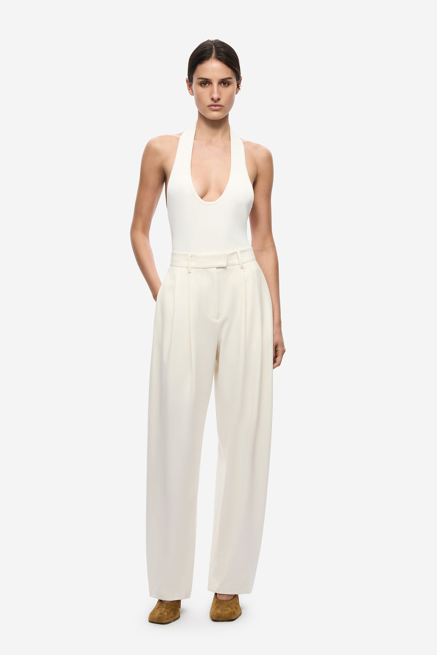 THE MEZZALUNA PLEATED BARREL LEG TROUSER