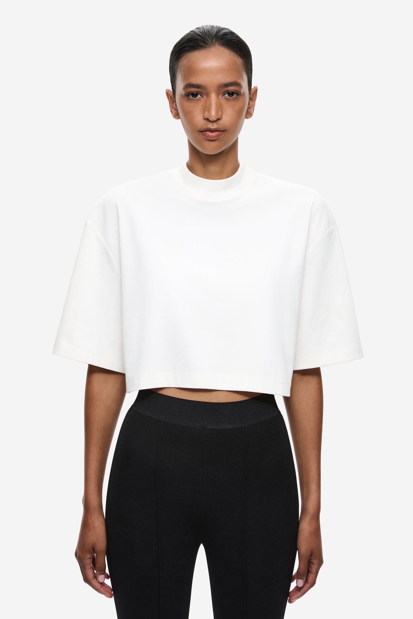 THE OVERSIZED CROPPED TEE