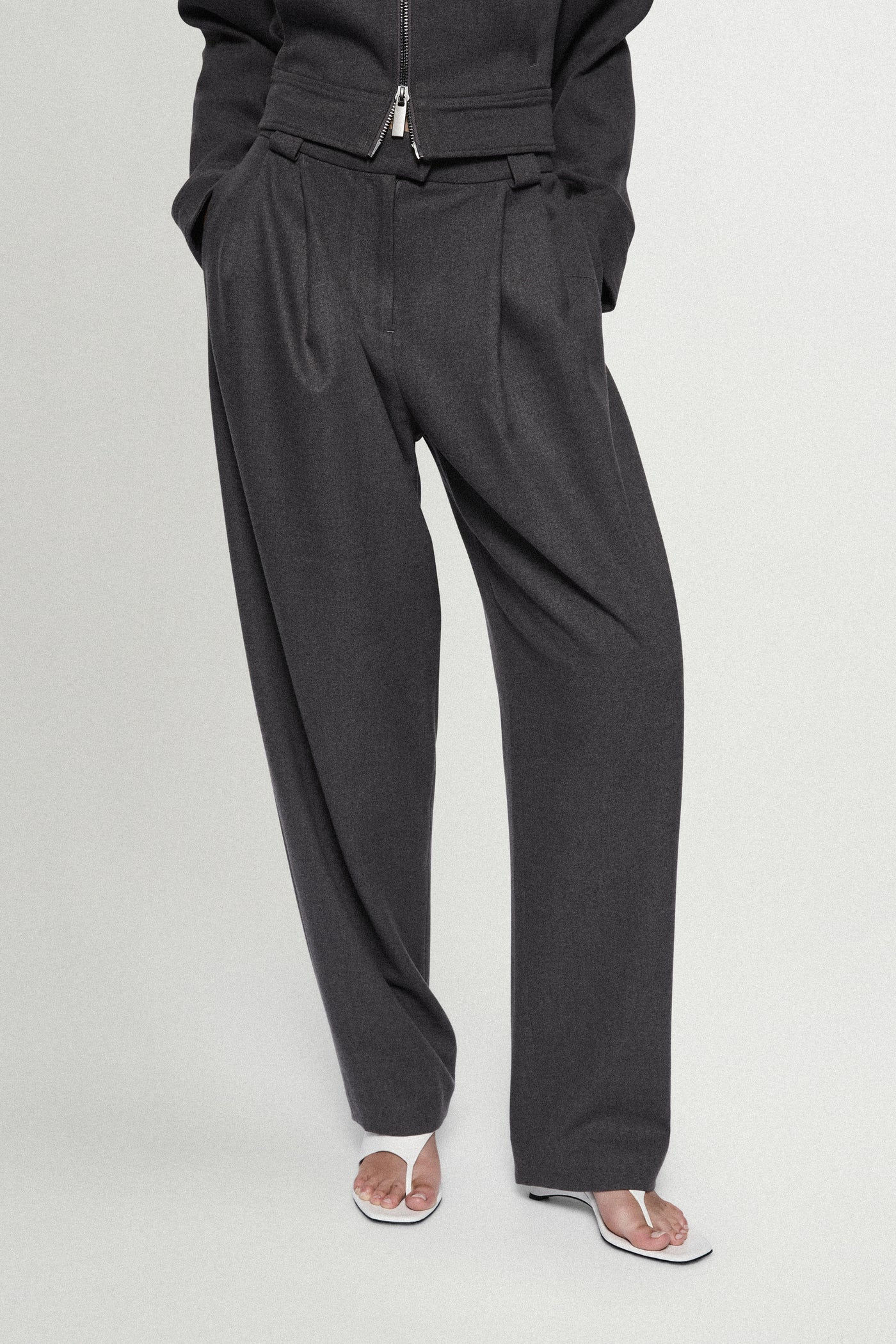 TAILORED TROUSER