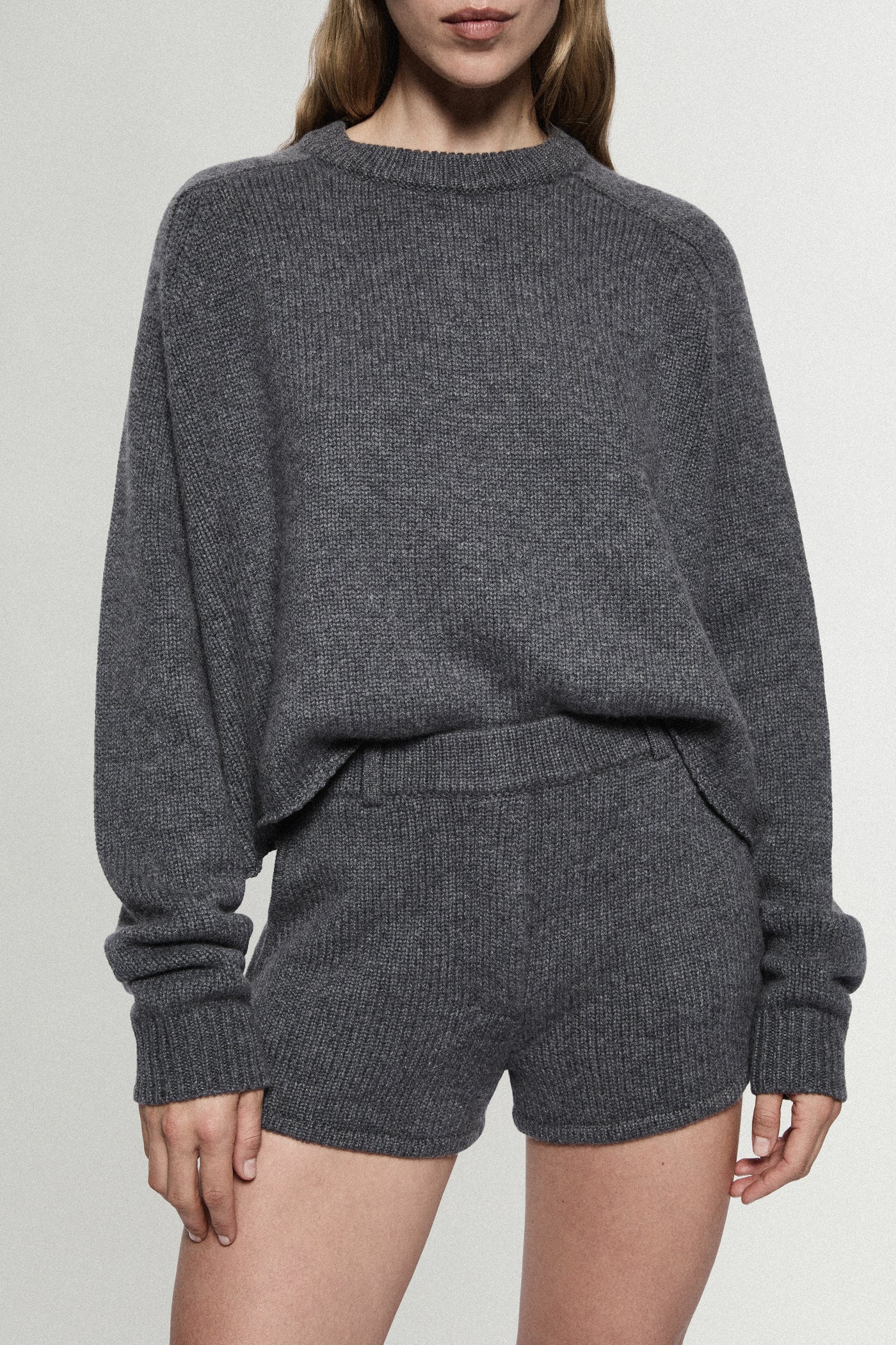 CASHMERE SWEATER