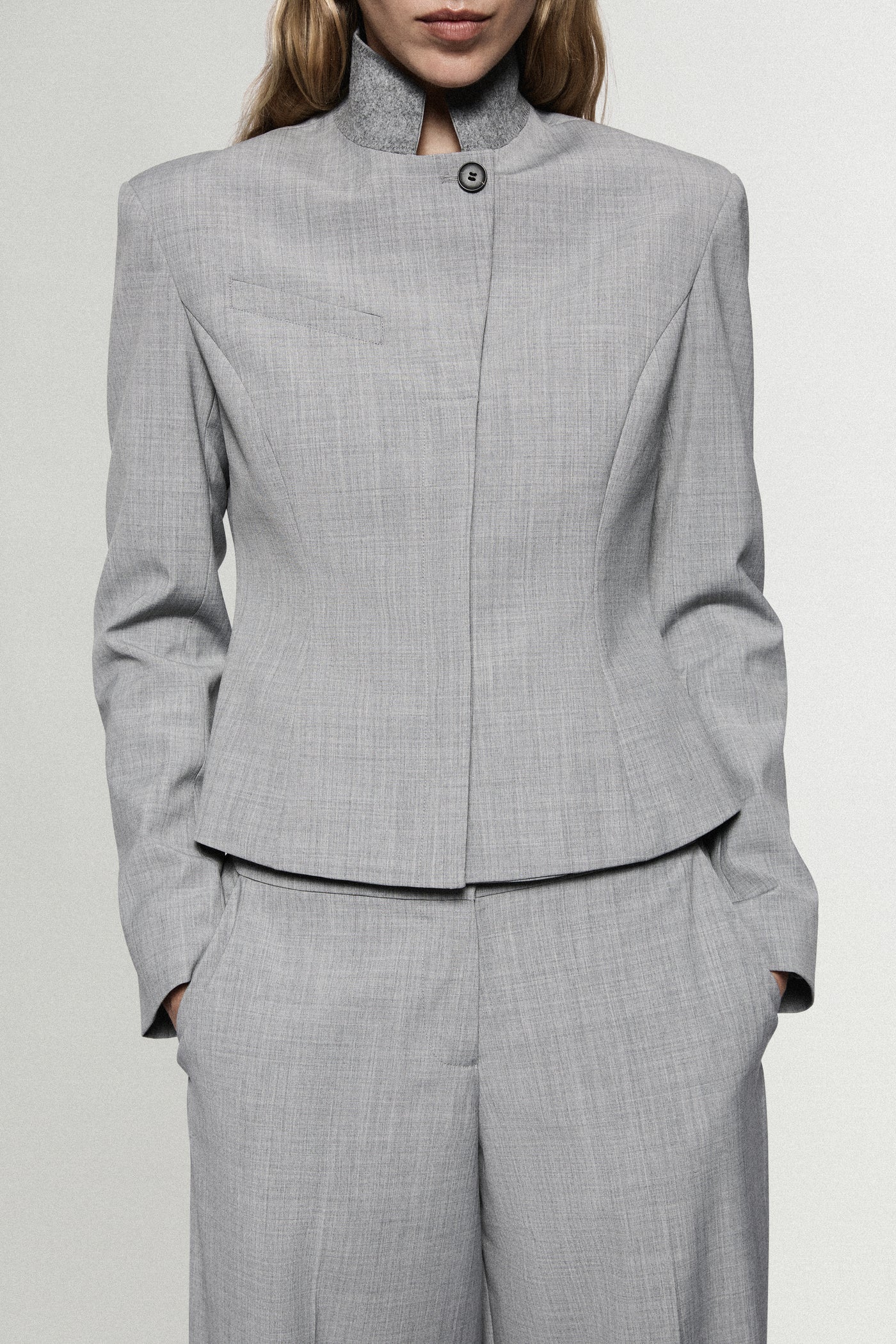 TAILORED JACKET