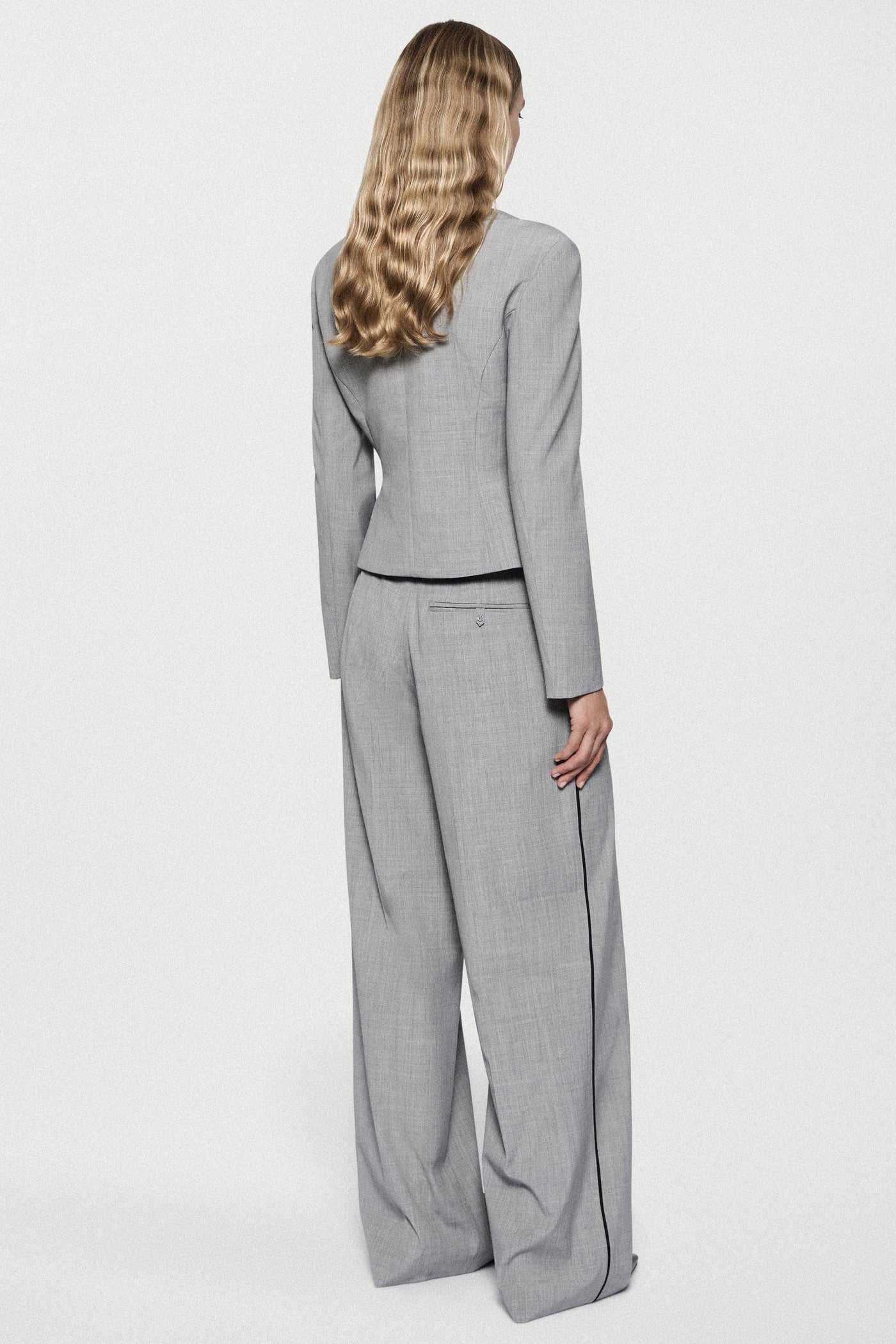 TAILORED JACKET