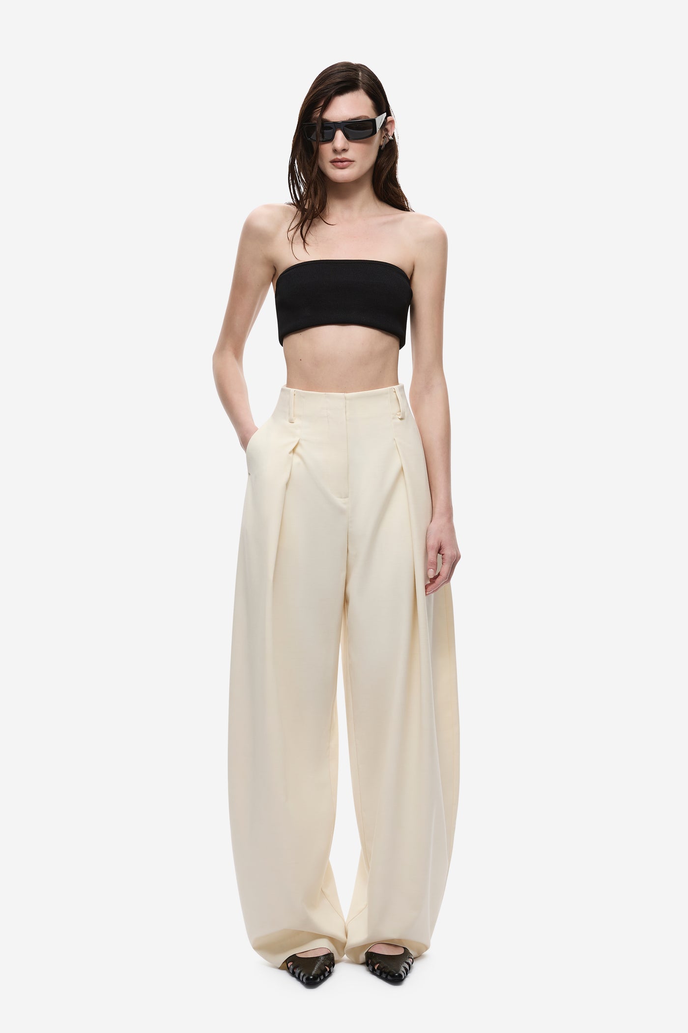 THE SCULPTED PANT