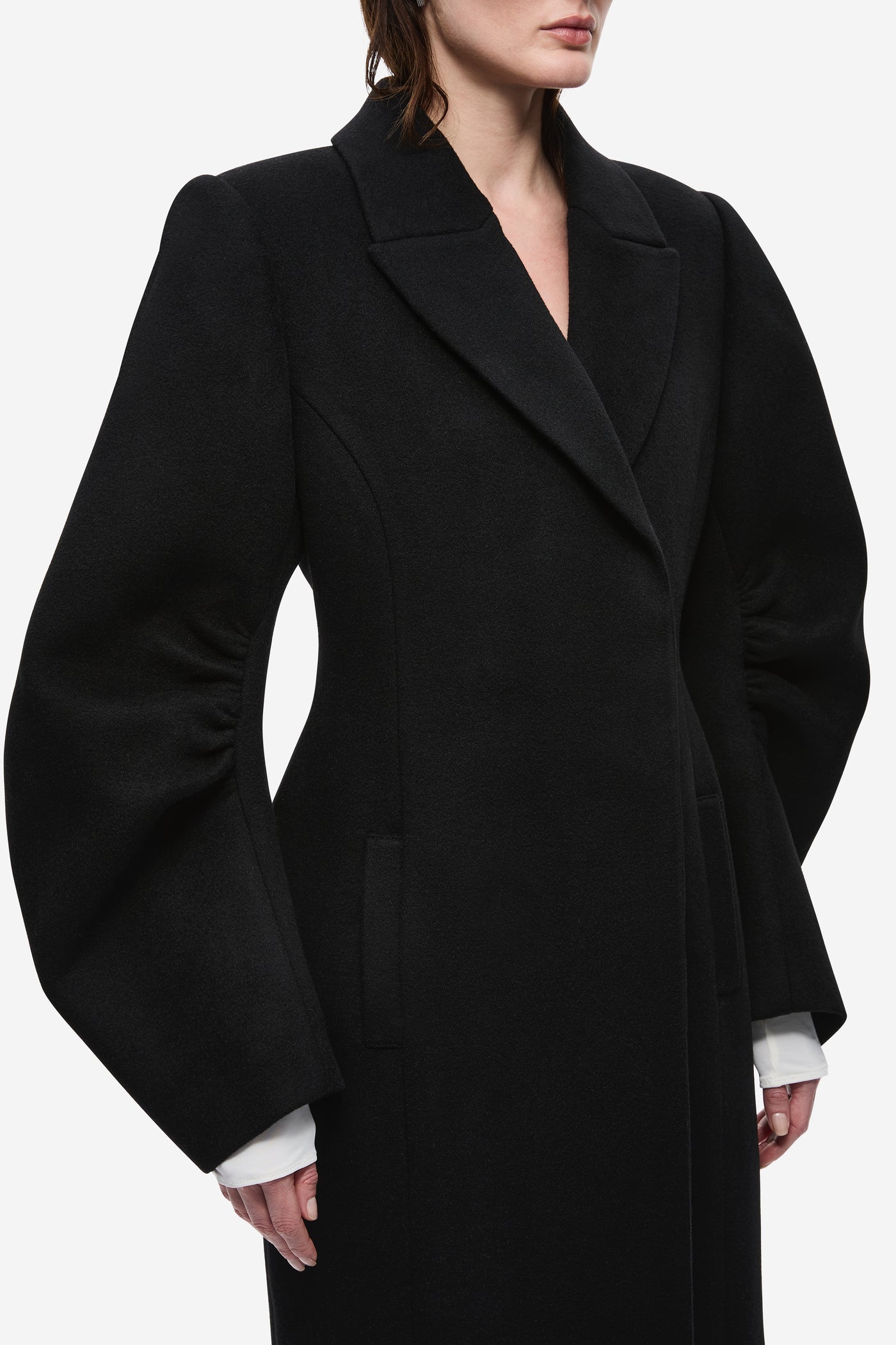 THE SCULPTED WOOL COAT