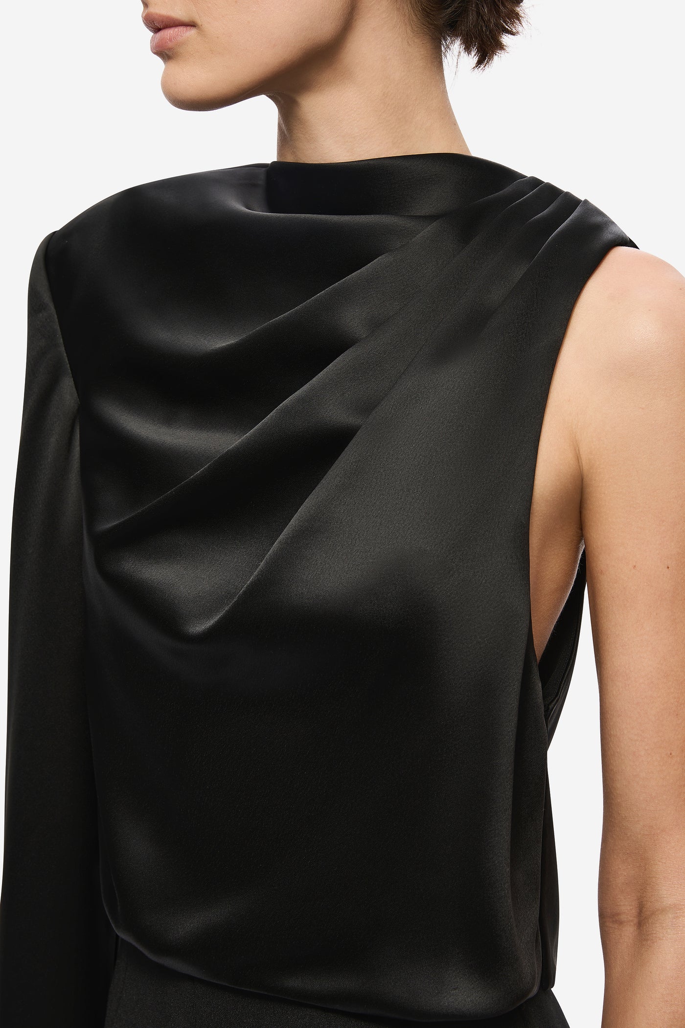 THE MANTELLO SATIN TOP
